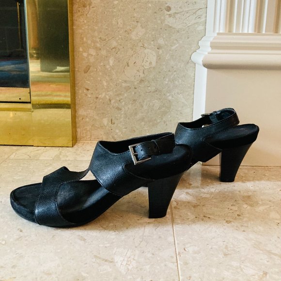 Aerosoles - Picture 3 of 4